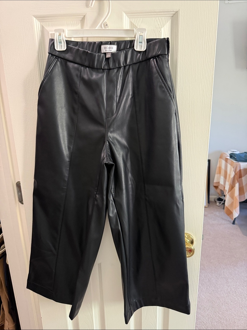 Men's pants subcategory